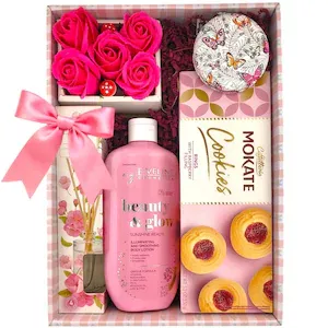Set Cadou pentru Ea - Beauty & Relax, Cookies cu Zmeura, Crema Hidratanta, Difuzor Arome Florale, Oglinda Travel, Trandafiri din Sapun - 8 Martie, Aniversare, Surpriza - Ambalat Premium - by CADOURI RAFINATE®