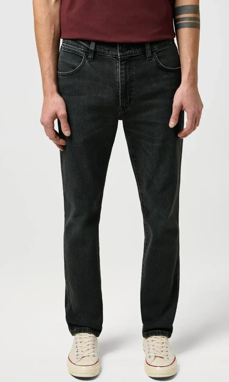 Blugi barbati Wrangler Larston Ash, bumbac/elastan, negru, W34-L32 US
