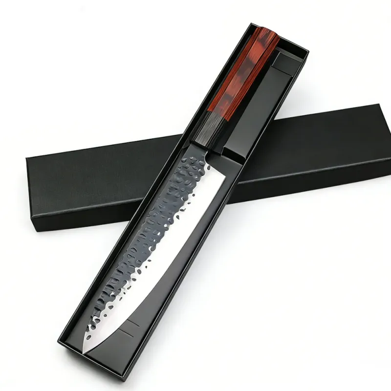 Cutit profesionist bucatar japonez, din otel inoxidabil, taiere precisa, maner din lemn antiderapant negru si rosu, usor de curatat, lama 20 cm, maner 14, 5 cm