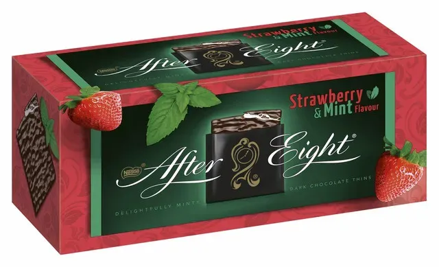 Ciocolata neagra After Eight, cu menta si aroma de capsuni, 200 g